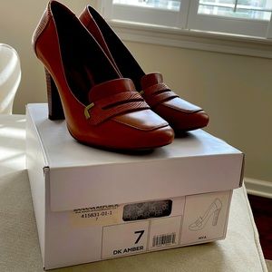 Banana Republic leather loafer 3 1/2 inch heel